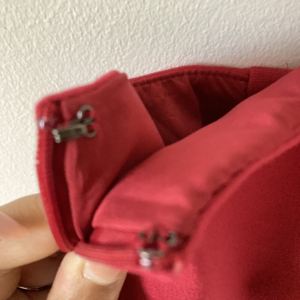 Pre-loved Diane von Furstenberg Red Pencil Skirt - UK Size 6-8 - Picture 7 of 17